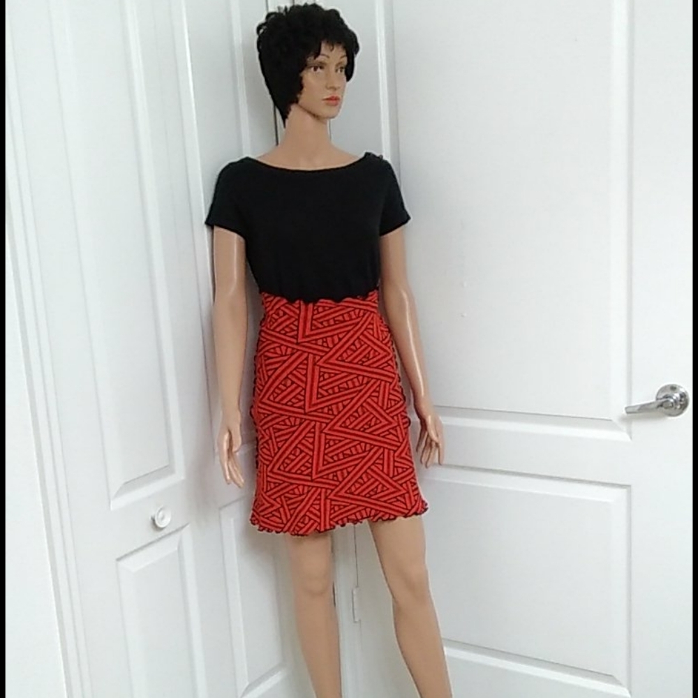 NWOT ❤️ Awesome Skirt with 8% Spandex size XS/S by Haystacks